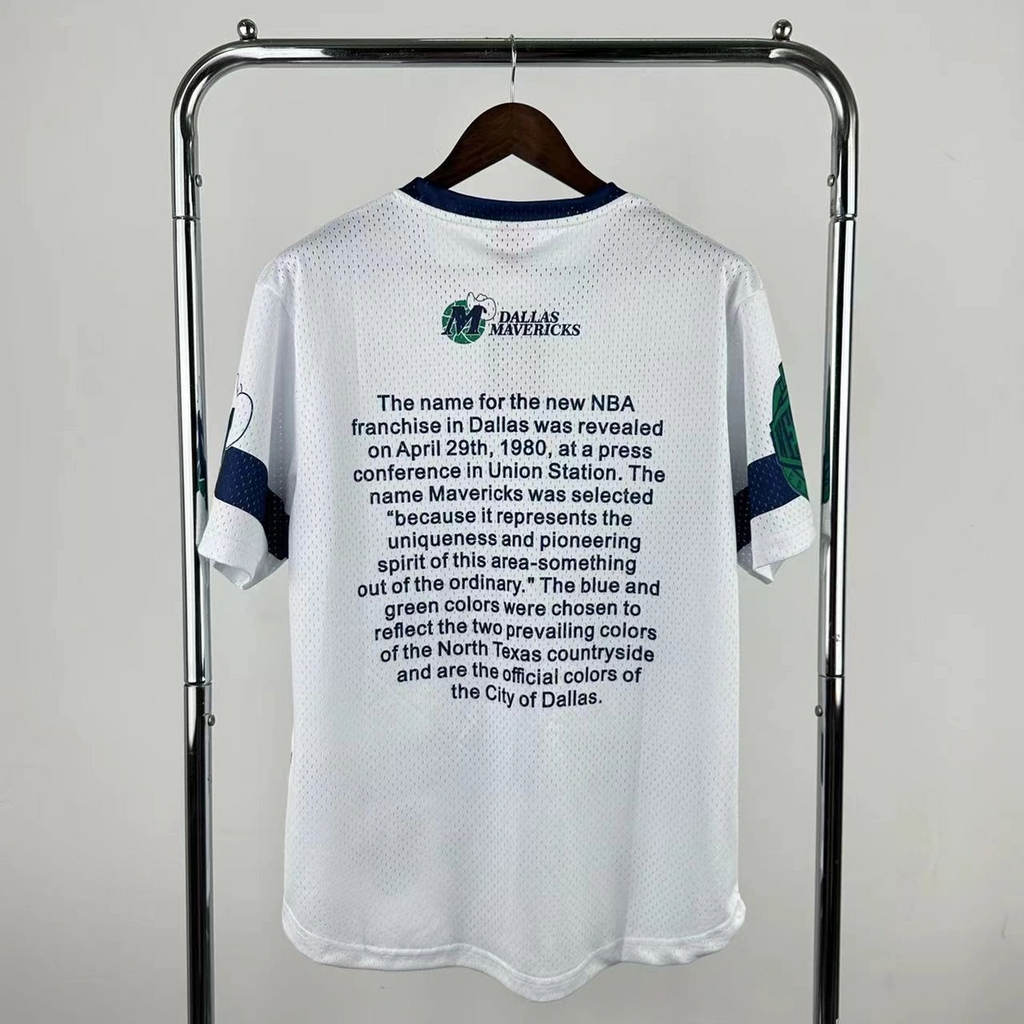 Dallas Mavericks Mitchell & Ness HWC Retro Tee for Men - Back View