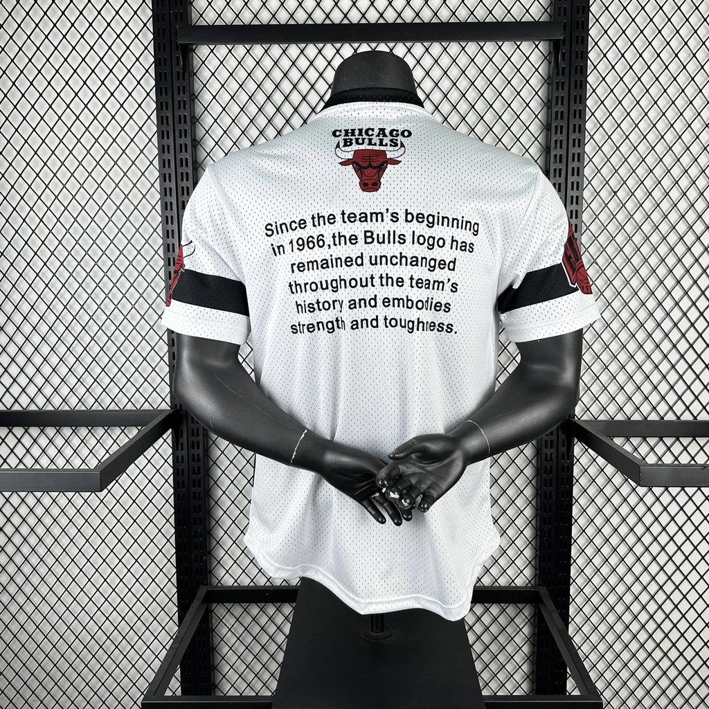 Chicago Bulls Mitchell & Ness HWC Retro Tee for Men | Premium Vintage Style