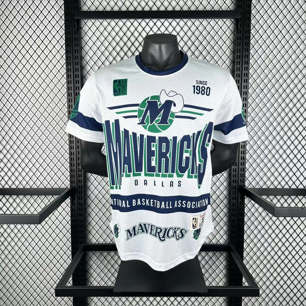Dallas Mavericks Mitchell & Ness HWC Retro Tee for Men - Product Flat Lay