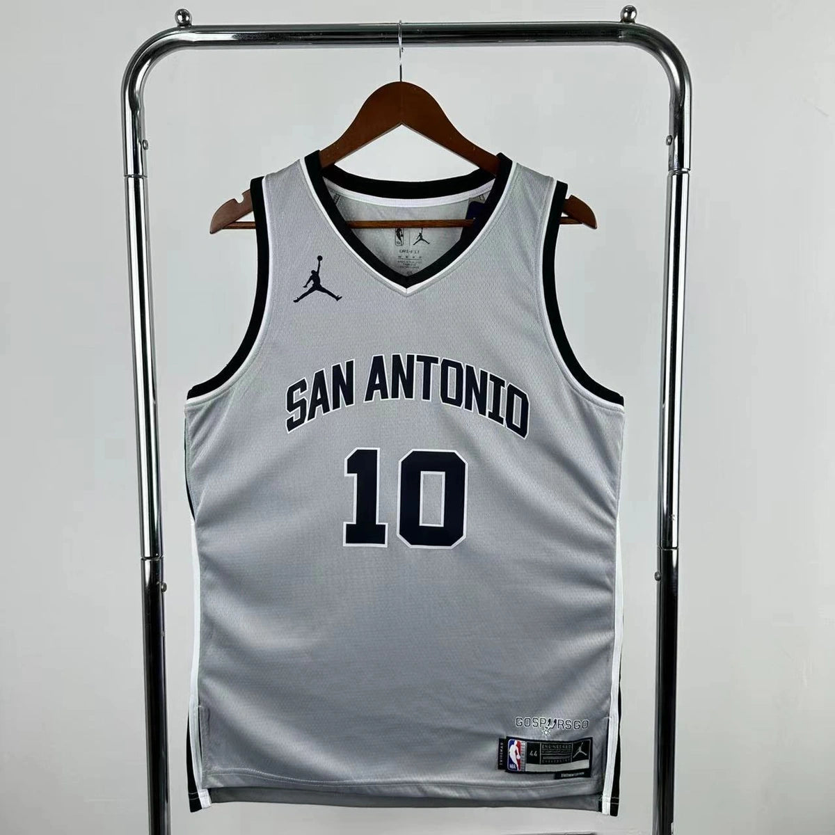 San Antonio Spurs 2025-26 limited edition basketball jersey front view in gray for basketball fans