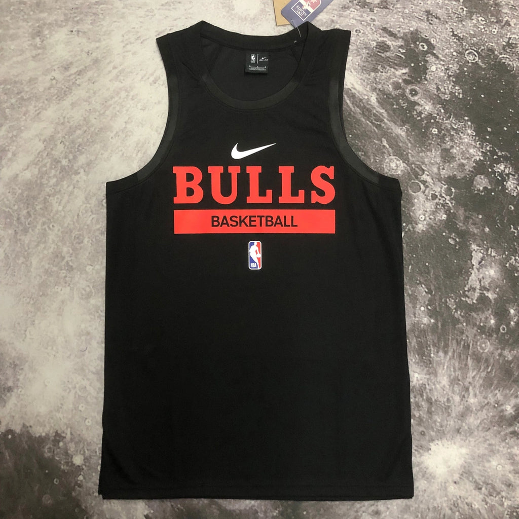 Bulls Front Full View in Black — Flatlay