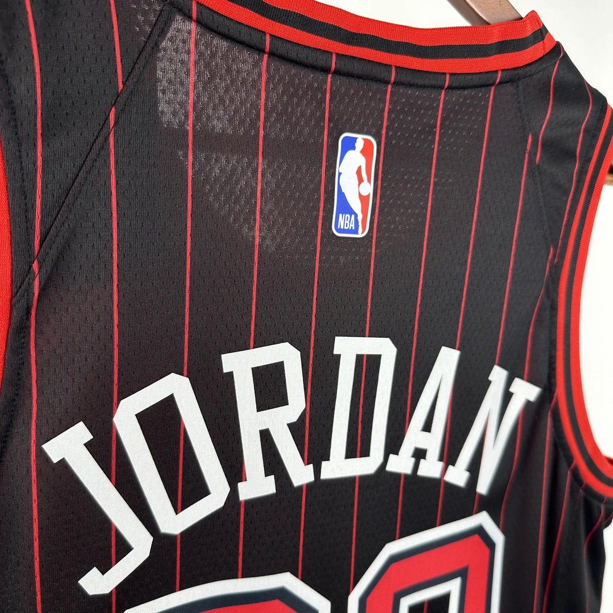Michael Jordan No.23 Chicago Bulls Air Jordan Edition Jersey 2025-26 NBA Authentic Swingman Jersey - View 5