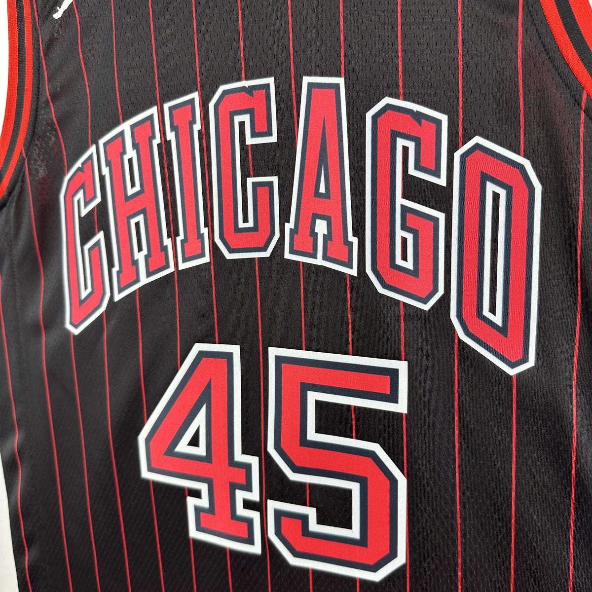 Michael Jordan No.45 Chicago Bulls Air Jordan Edition Jersey 2025-26 NBA Authentic Swingman Jersey - View 4