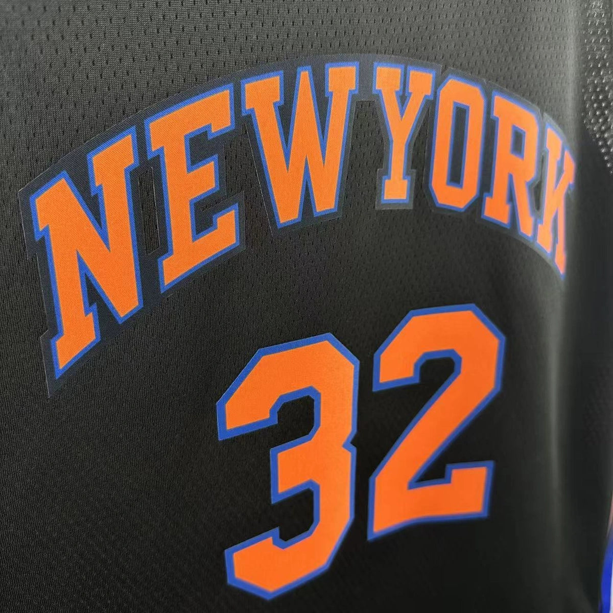 Karl-Anthony Towns No.32 New York Knicks Statement Edition Jersey 2025-26 NBA Authentic Swingman Jersey - View 3