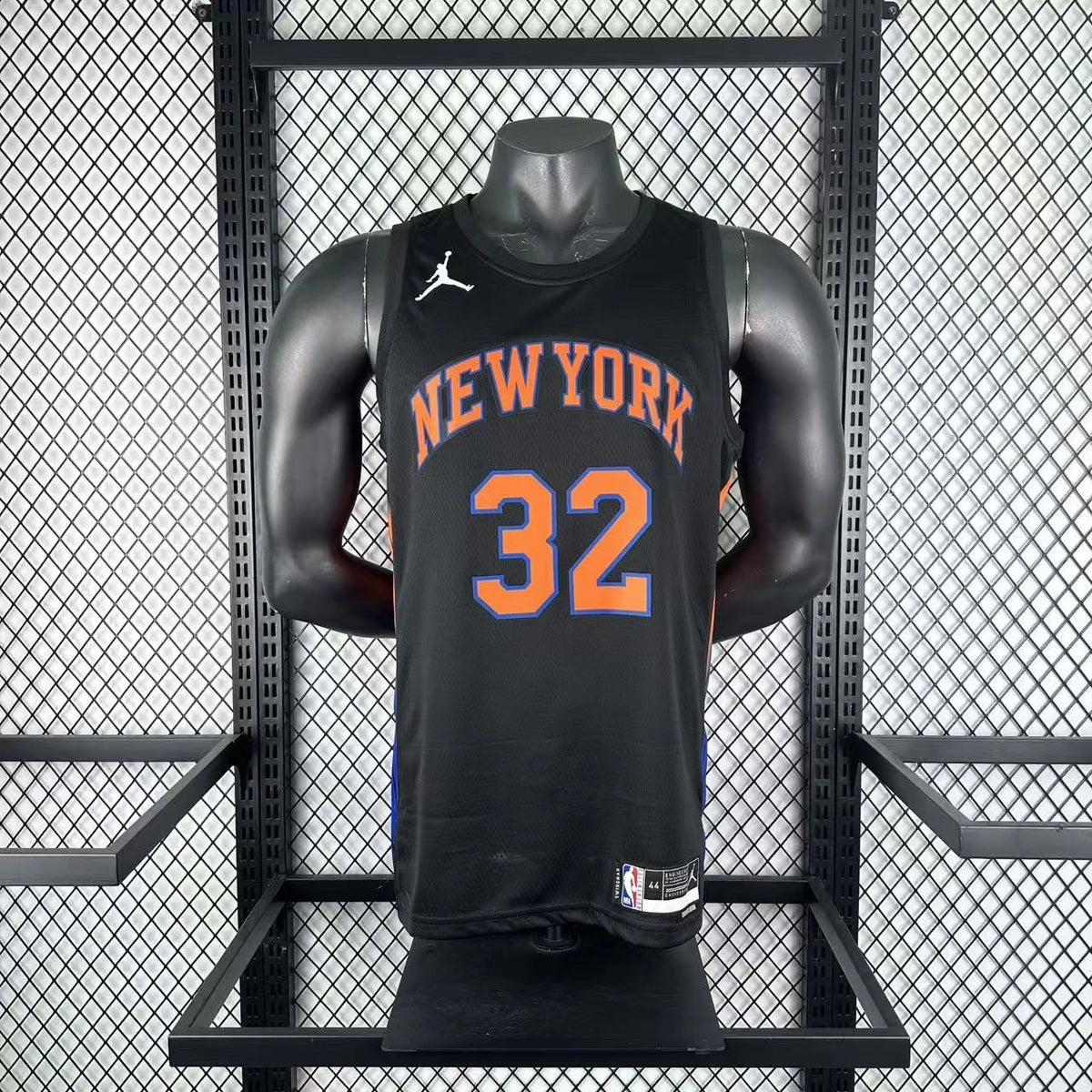 Karl-Anthony Towns No.32 New York Knicks Statement Edition Jersey 2025-26 NBA Authentic Swingman Jersey - View 9