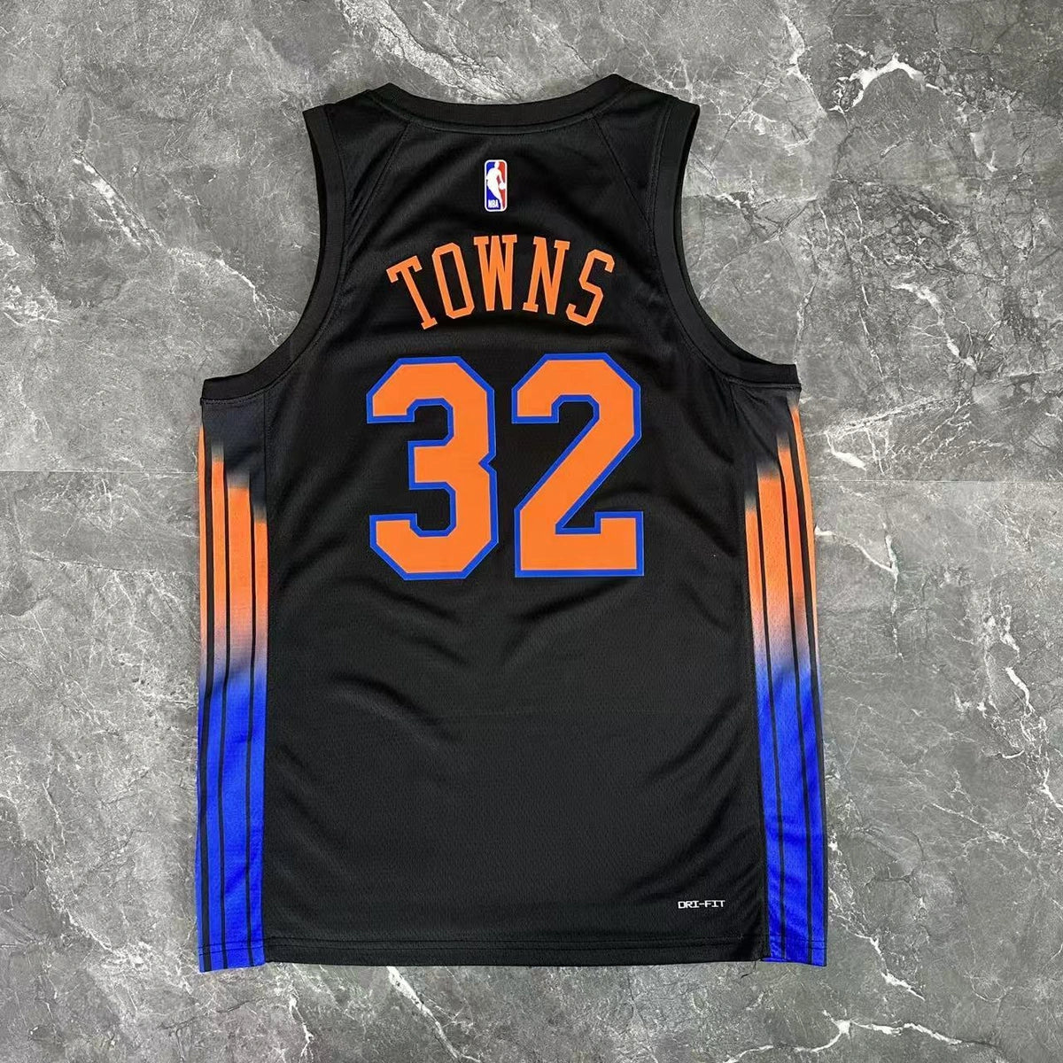 Karl-Anthony Towns No.32 New York Knicks Statement Edition Jersey 2025-26 NBA Authentic Swingman Jersey - View 12